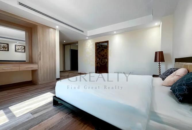 960947 - Property Image 2