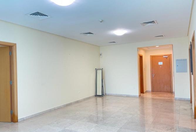 945875 - Property Image 2