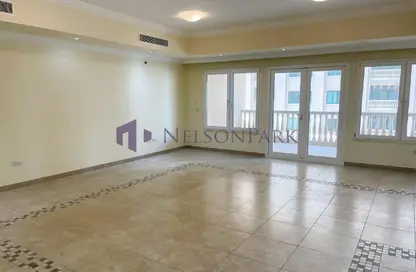 شقة - 3 غرف نوم - 5 حمامات للبيع في طريق بورتو الشرقي - بورتو أرابيا - جزيرة اللؤلؤة - الدوحة