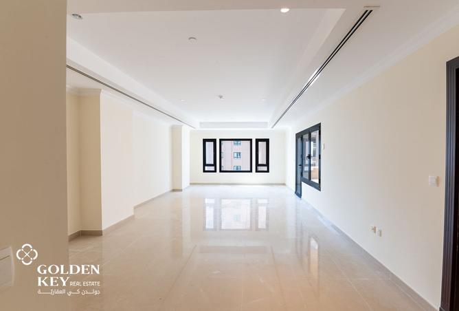 951167 - Property Image 2
