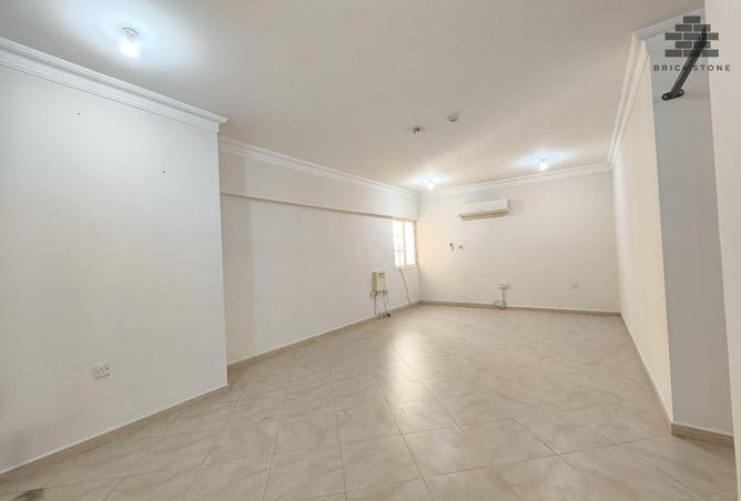 999782 - Property Main Image