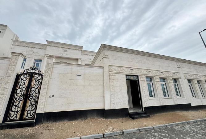 998980 - Property Image 3