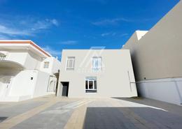 Villa - 7 bedrooms - 8 bathrooms for sale in Al Dafna - Al Dafna - Doha