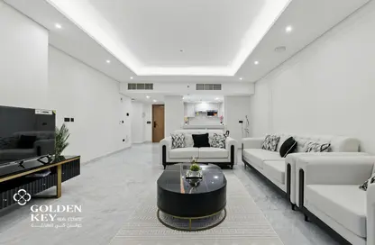 Apartment - 2 Bedrooms - 3 Bathrooms for rent in Marina 9 Residences - Marina District - Lusail