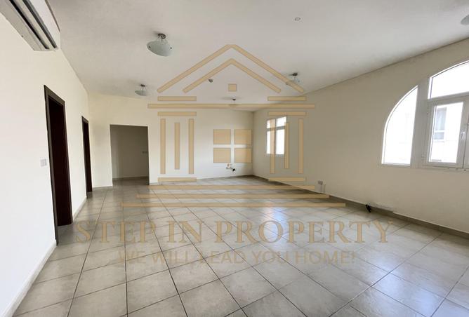 972399 - Property Main Image