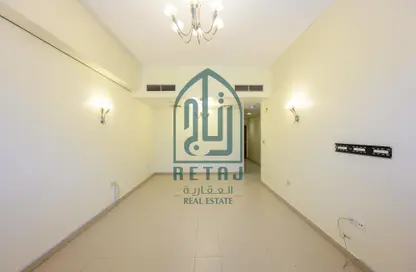 Apartment - 2 Bedrooms - 2 Bathrooms for rent in Barwa Commercial Avenue - Umm Al Seneem - Doha