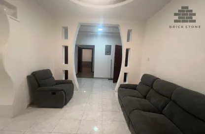 Apartment - 2 Bedrooms - 1 Bathroom for rent in Muntazah 13 - Al Muntazah - Doha