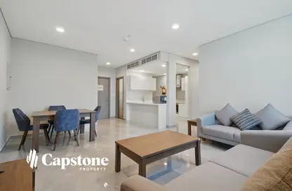 Apartment - 2 Bedrooms - 3 Bathrooms for rent in Giardino Villas - The Pearl Island - Doha