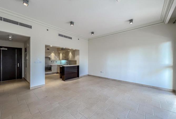 914023 - Property Image 2