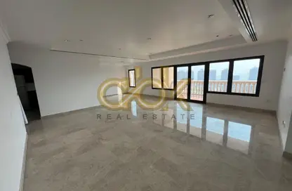 Apartment - 2 Bedrooms - 3 Bathrooms for sale in East Porto Drive - Porto Arabia - The Pearl Island - Doha