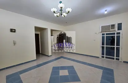 Apartment - 2 Bedrooms - 2 Bathrooms for rent in Al Mansoura - Al Mansoura - Doha