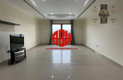 Apartment - Studio - 1 Bathroom for rent in West Porto Drive - Porto Arabia - The Pearl Island - Doha