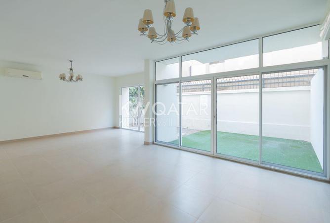 964982 - Property Image 2