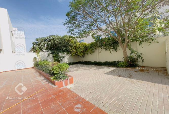 988614 - Property Image 2