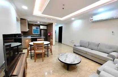 Apartment - 2 Bedrooms - 2 Bathrooms for rent in Al Mansoura - Al Mansoura - Doha