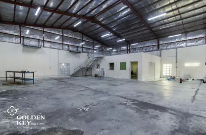 Warehouse - Studio - 2 Bathrooms for rent in Industrial Area 1 - Industrial Area - Doha