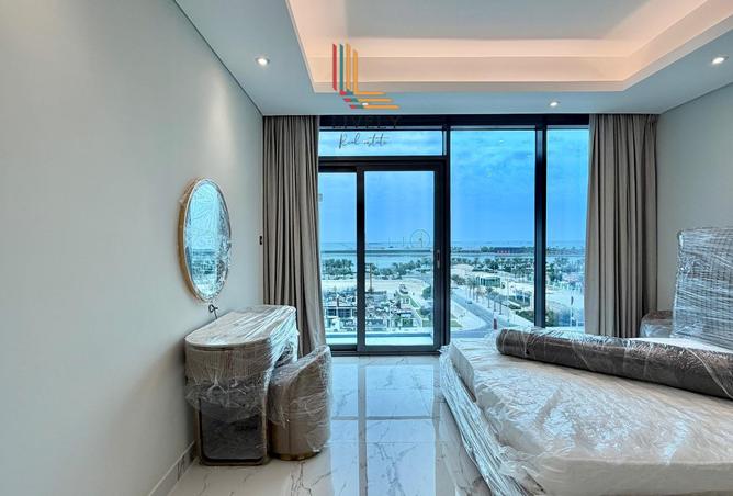 988832 - Property Image 2