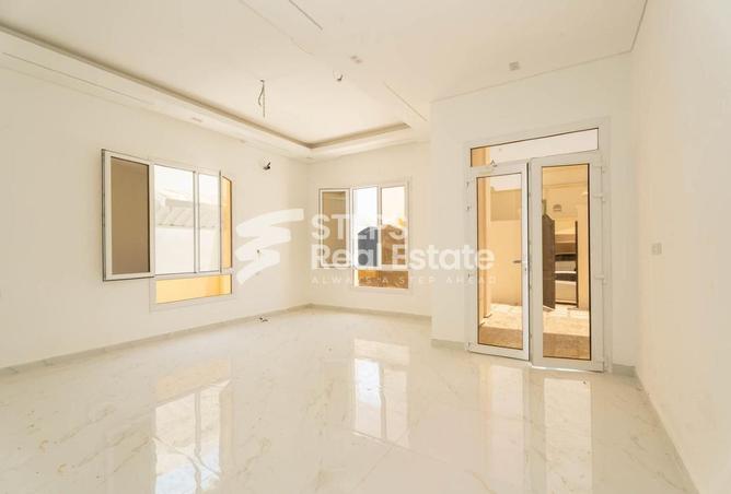 929468 - Property Image 3