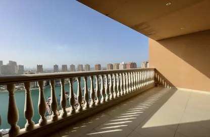 شقة - 2 غرف نوم - 3 حمامات للايجار في طريق بورتو الغربي - بورتو أرابيا - جزيرة اللؤلؤة - الدوحة