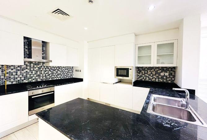 983985 - Property Image 3