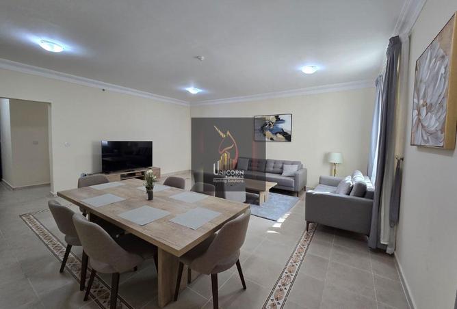 986392 - Property Image 3