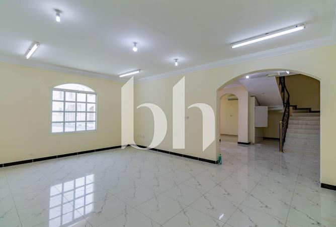 976540 - Property Image 3