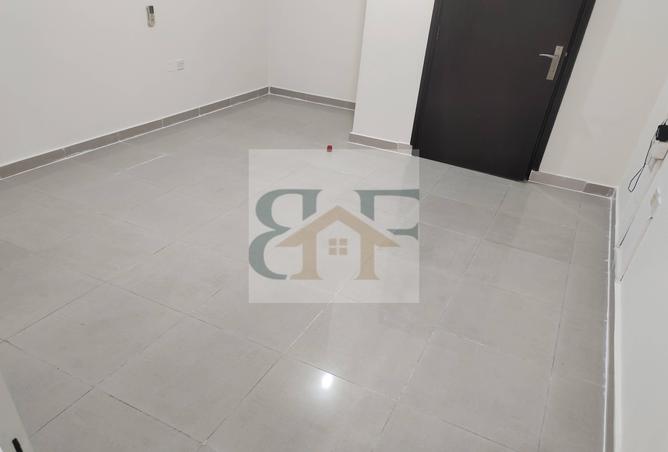 994409 - Property Image 2