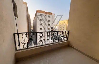 Apartment - 3 Bedrooms - 3 Bathrooms for rent in Anas Street - Fereej Bin Mahmoud North - Fereej Bin Mahmoud - Doha