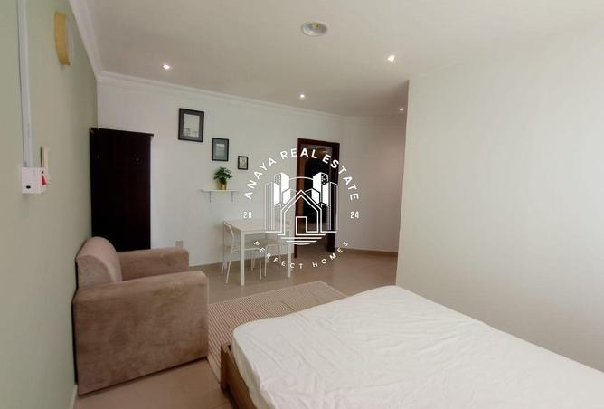 956401 - Property Image 2