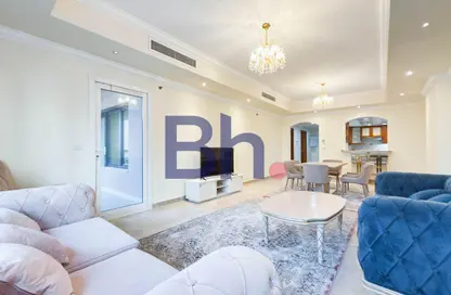 شقة - 2 غرف نوم - 3 حمامات للايجار في طريق بورتو الغربي - بورتو أرابيا - جزيرة اللؤلؤة - الدوحة