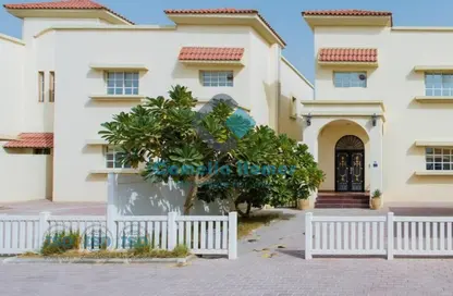 Compound - 3 Bedrooms - 3 Bathrooms for rent in Umm Al Seneem Street - Ain Khaled - Doha