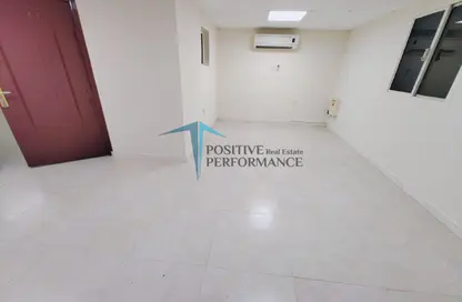 Apartment - 1 Bedroom - 1 Bathroom for rent in Madinat Khalifa South - Madinat Khalifa - Doha