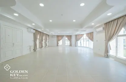 Villa - 4 Bedrooms - 5 Bathrooms for rent in West Bay Lagoon Street - West Bay Lagoon - Doha