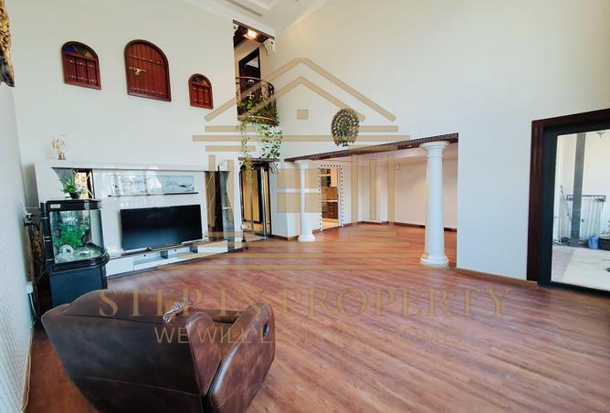 960591 - Property Image 2