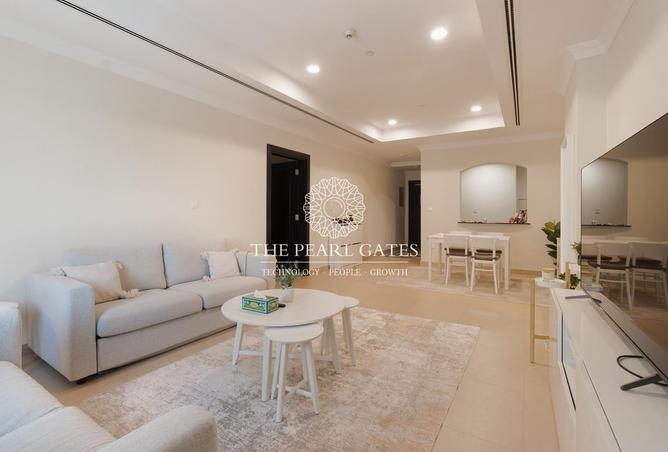 933890 - Property Image 2