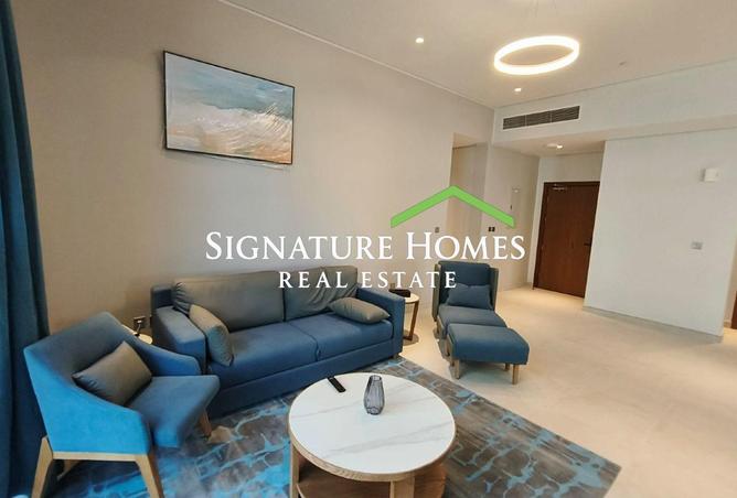 988399 - Property Image 2