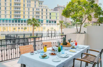 Townhouse - 3 Bedrooms - 3 Bathrooms for rent in Hilton Doha The Pearl Residences - Abraj Quartiers - The Pearl Island - Doha