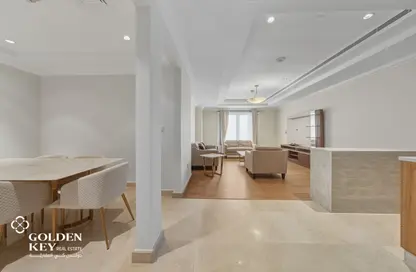 Apartment - 2 Bedrooms - 3 Bathrooms for rent in West Porto Drive - Porto Arabia - The Pearl Island - Doha