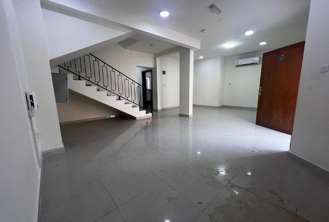 995855 - Property Image 2