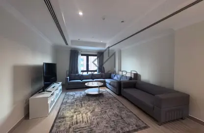 Apartment - 1 Bedroom - 2 Bathrooms for rent in West Porto Drive - Porto Arabia - The Pearl Island - Doha