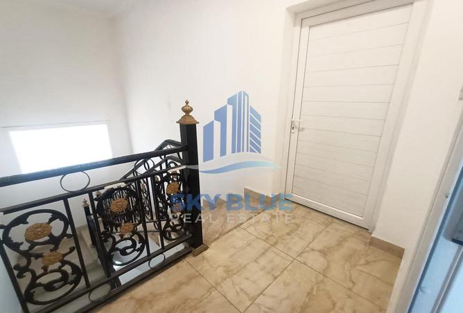 908413 - Property Image 3