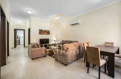 شقة - 2 غرف نوم - 2 حمامات للايجار في منطقة مويثر - الريان - الدوحة