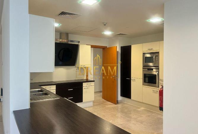 955273 - Property Image 3