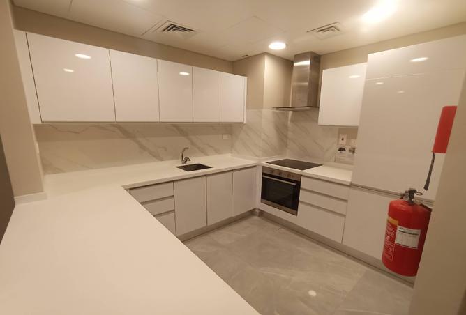 982113 - Property Image 3