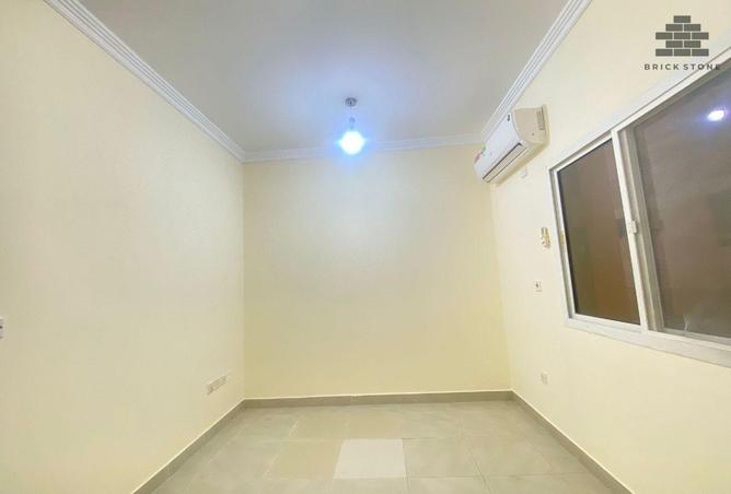 921598 - Property Image 2