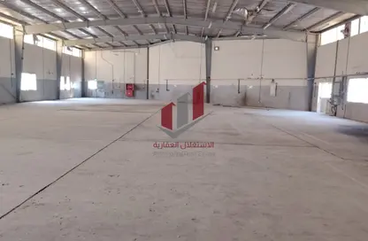 Warehouse - Studio - 2 Bathrooms for rent in Industrial Area 1 - Industrial Area - Doha