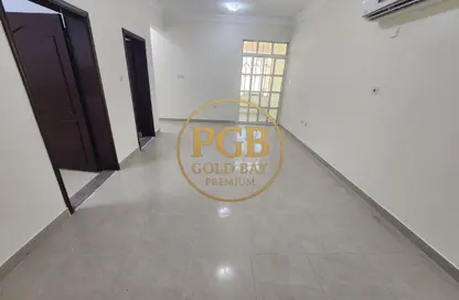 شقة - 3 غرف نوم - 3 حمامات للايجار في 35 بن عمران - فريج بن عمران - الدوحة