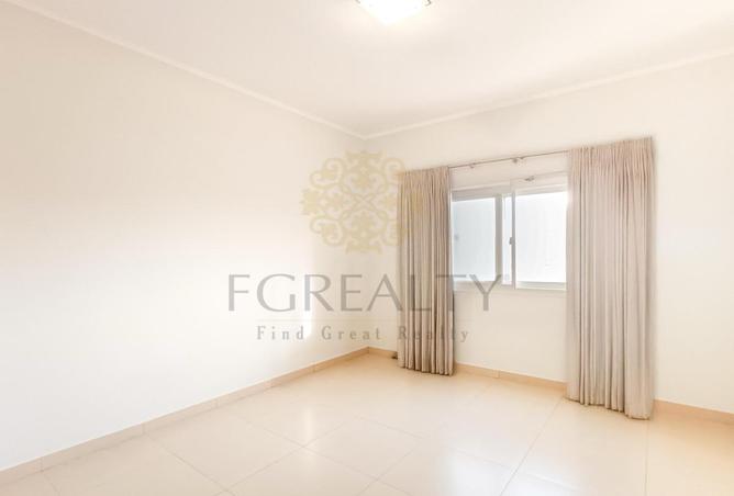 978680 - Property Image 2