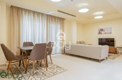 Apartment - 2 Bedrooms - 3 Bathrooms for sale in Marina Residences 195 - Marina District - Lusail