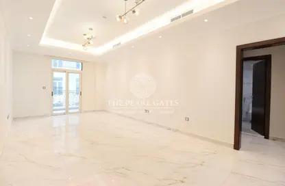 Apartment - 1 Bedroom - 2 Bathrooms for rent in Floresta Gardens - Floresta Gardens - The Pearl Island - Doha